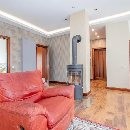 Apartment Cohost I Central Apt Simpsono Str Near Sea